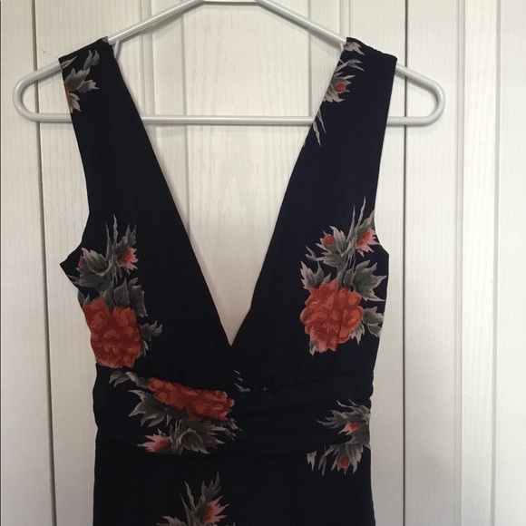 NWT faux wrap maxi dress - Picture 2 of 8